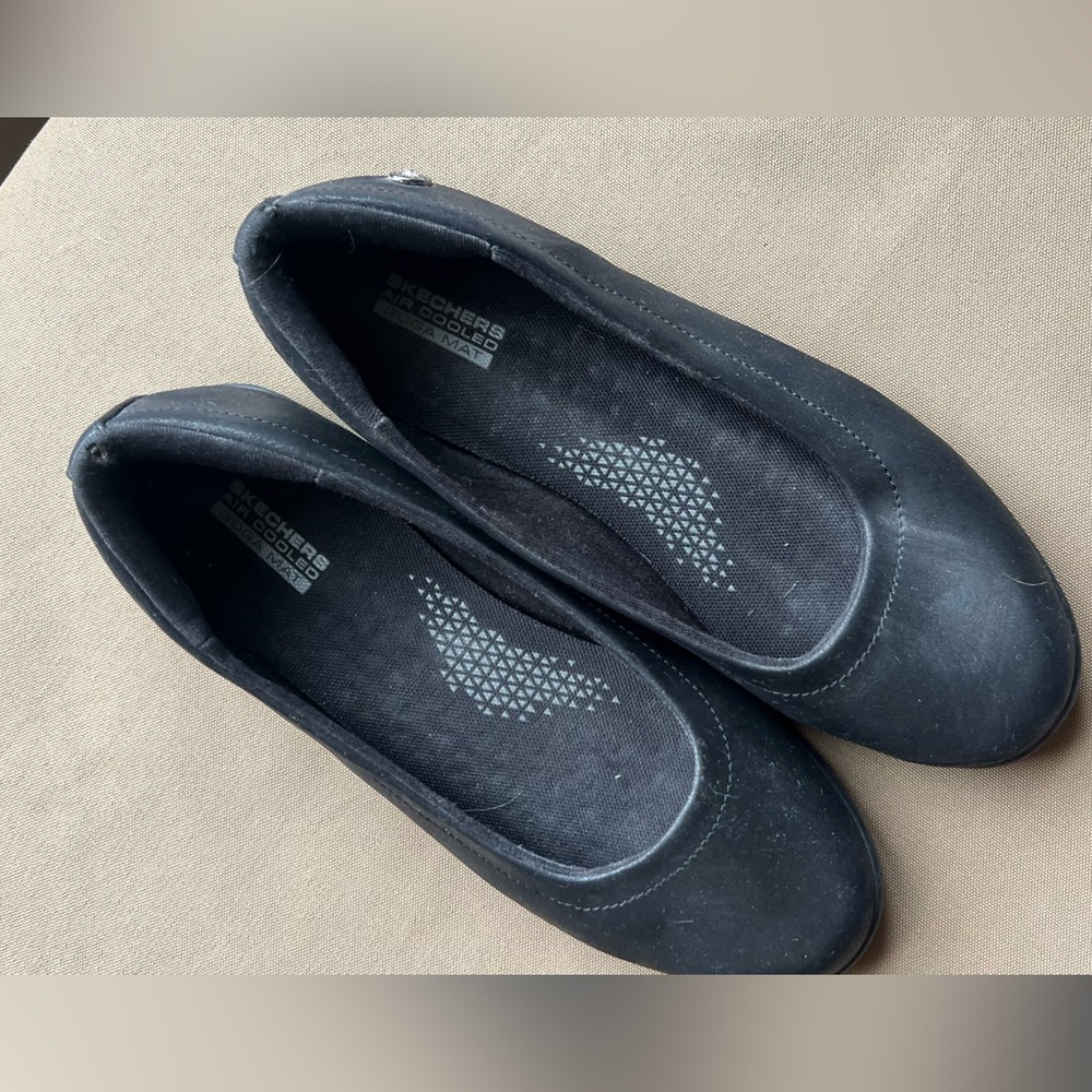 Clarks Black Flats